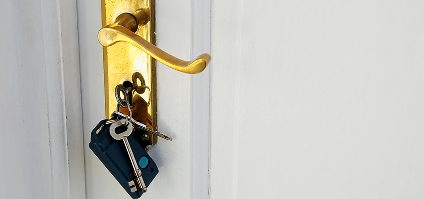 Broken Door Key Extraction in Carlsbad, CA
